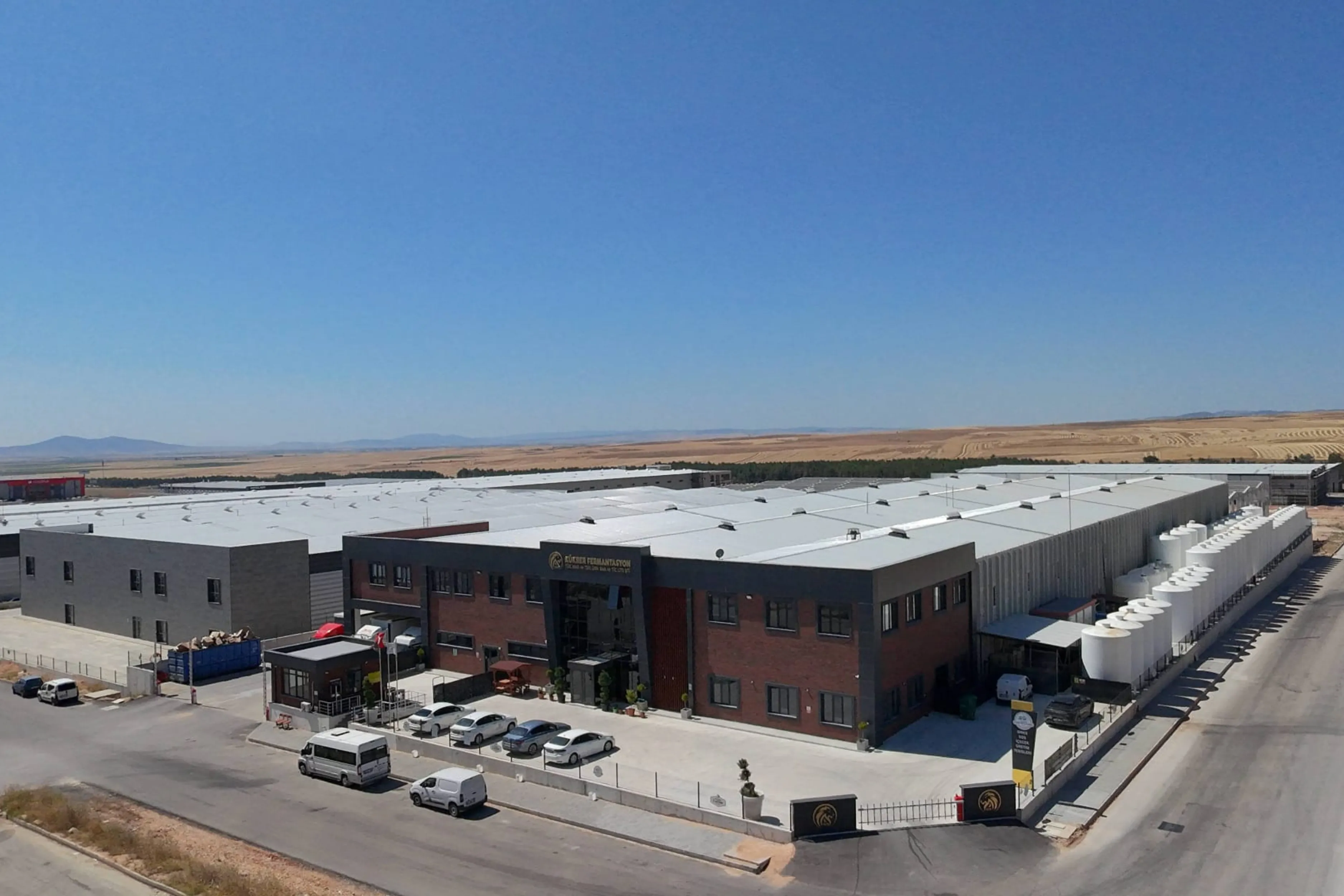 Kükrer Fermantasyon: Endüstriyel Tesis